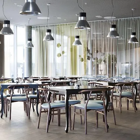 Otel Comfort Hotel Bergen Airport 3*