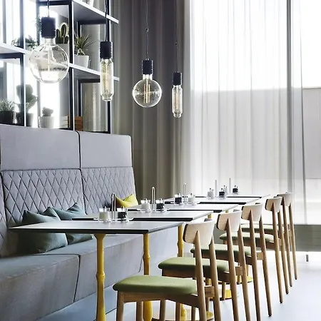 Comfort Hotel Bergen Airport Otel 3*